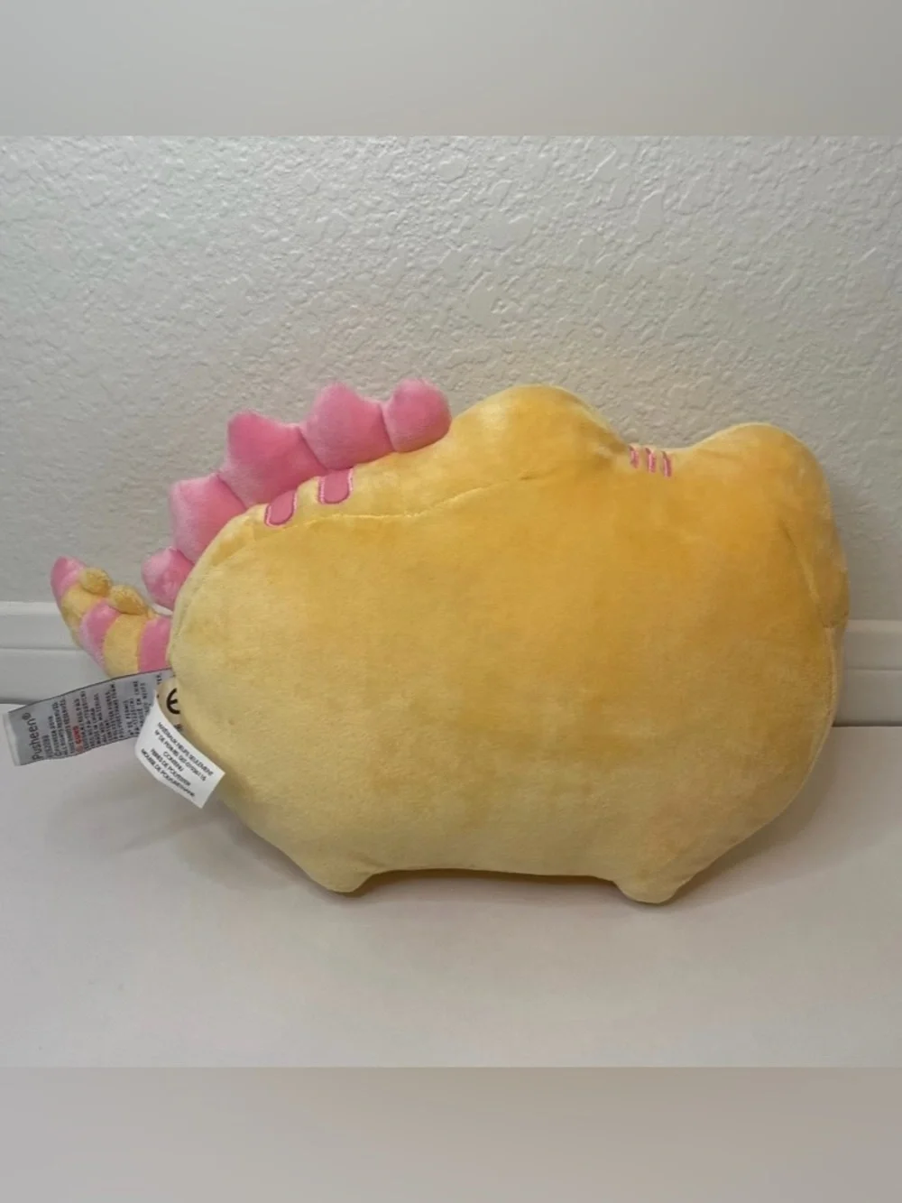 Pusheen GUND Pusheenosaurus Strawberry Banana Yellow Pink Plush Dinosaur Cat 13”